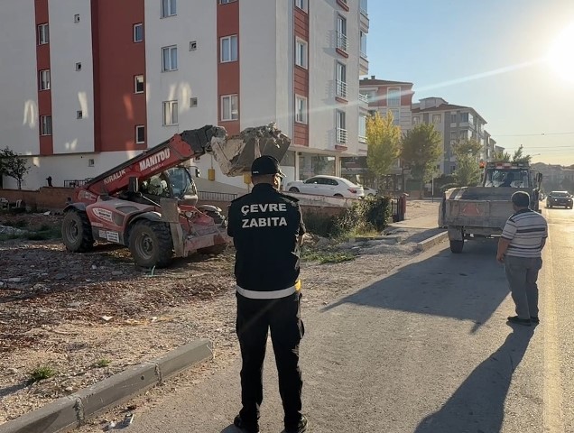BOŞ ARSAYI HAFRİYAT ALANINA ÇEVİRDİ! ÇORUM’DA CEZADAN KAÇAMADI